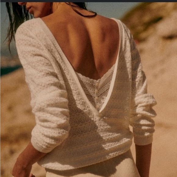 Sezane Gretha sweater. Cream knit deep V - neck ,lightweight, size M - Picture 2 of 6